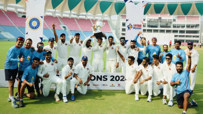 मुंबई ने 27 साल बाद जीती ईरानी ट्रॉफी।