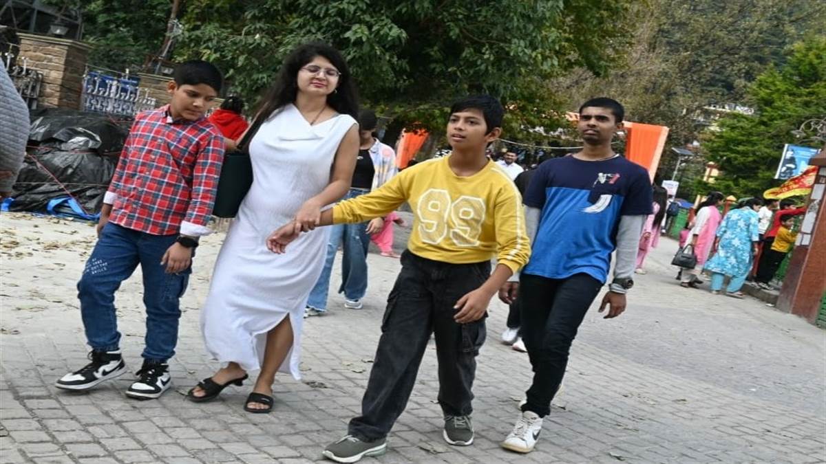 dussehra weekend boosts nainital tourism