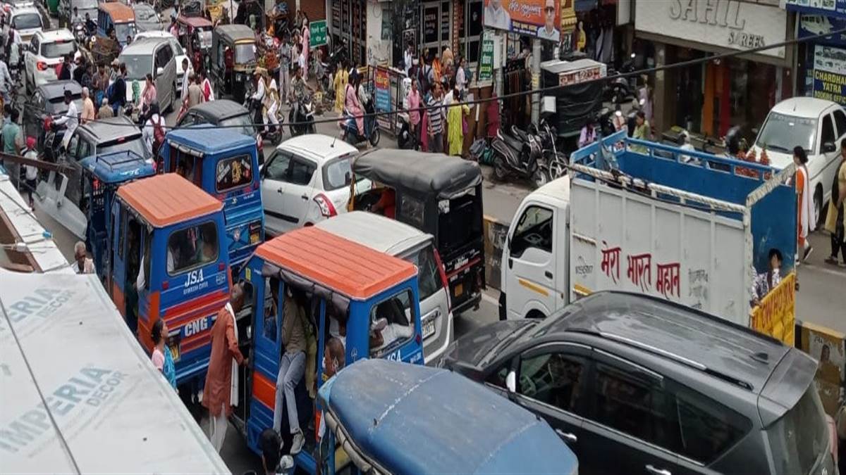 rishikesh tourist rush causes traffic jams