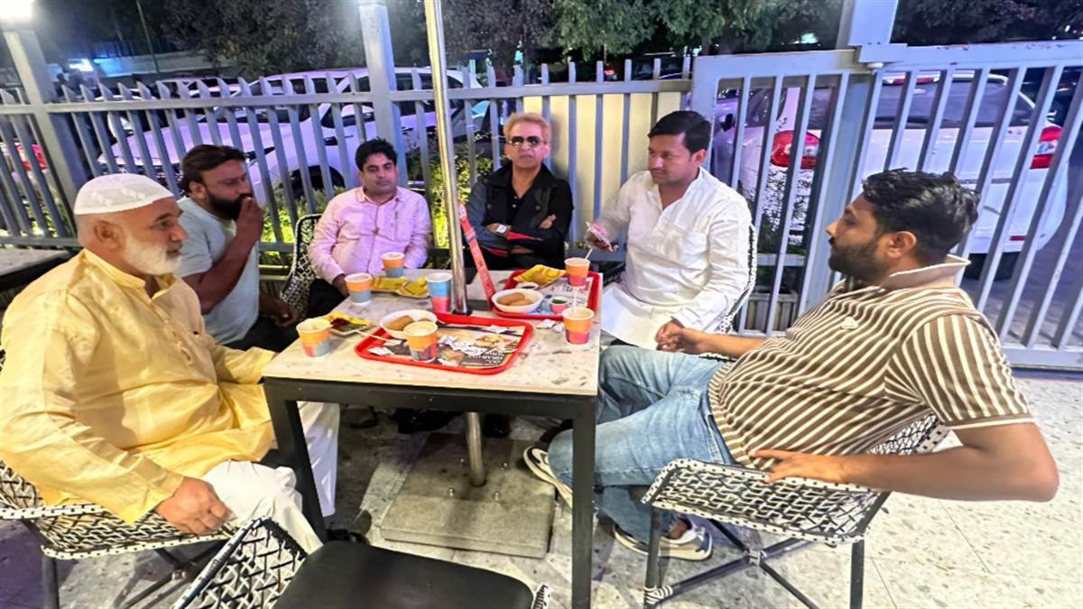 javed habib and son face trouble 15 fir filed in fraud case