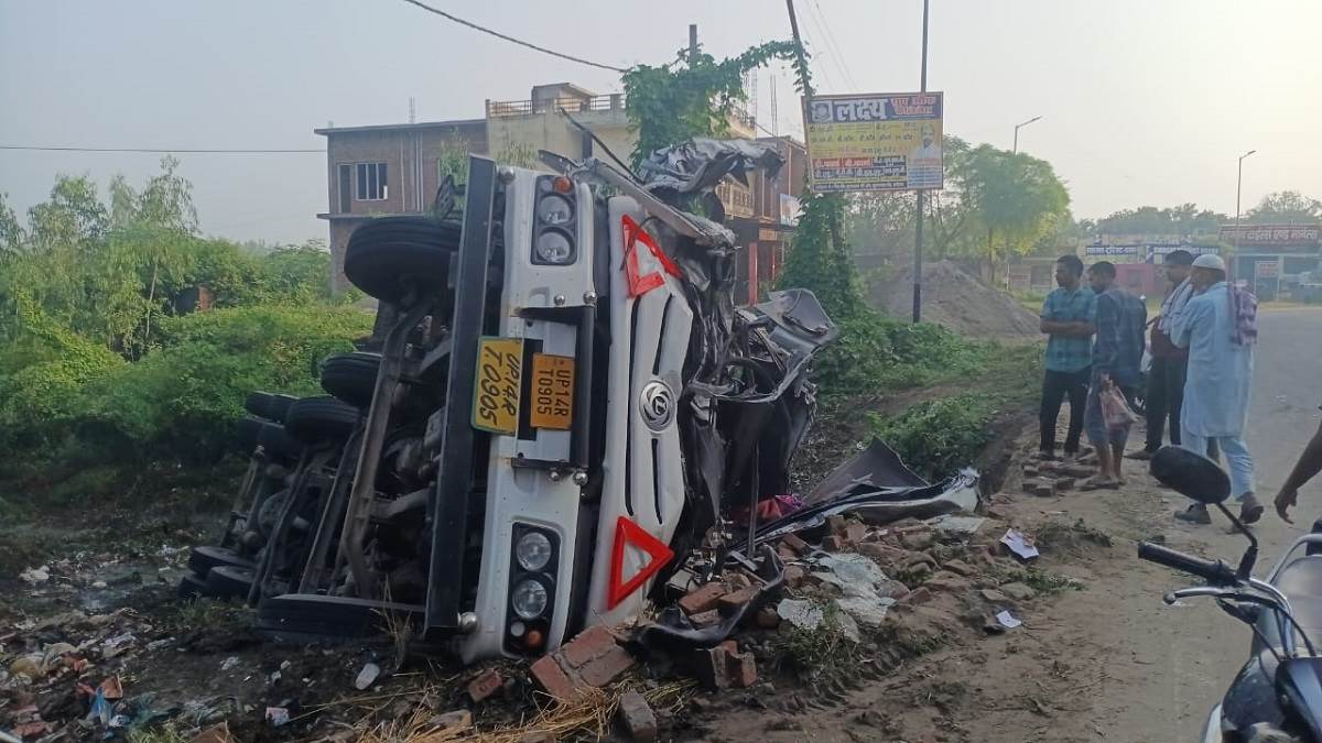 tragic accident carbon dioxide tanker overturns in bijnor two kills