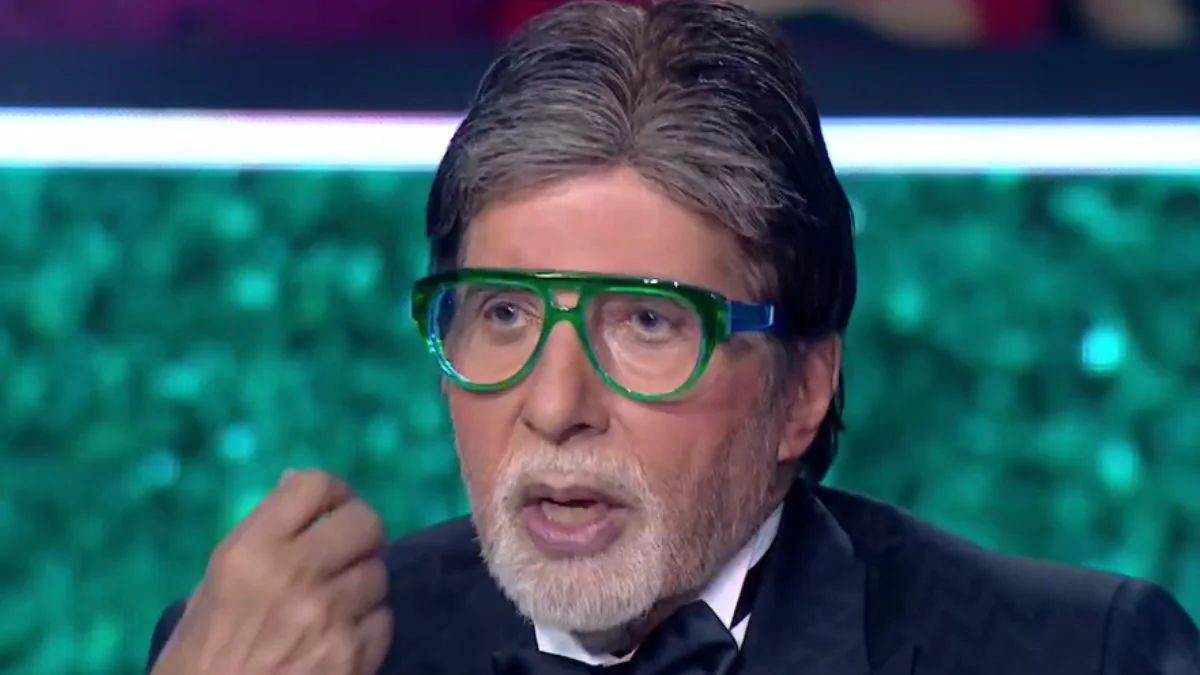 amitabh bachchan celebrates birthday with farhan and javed akhtar on kbc recreates zanjeer dialogue
