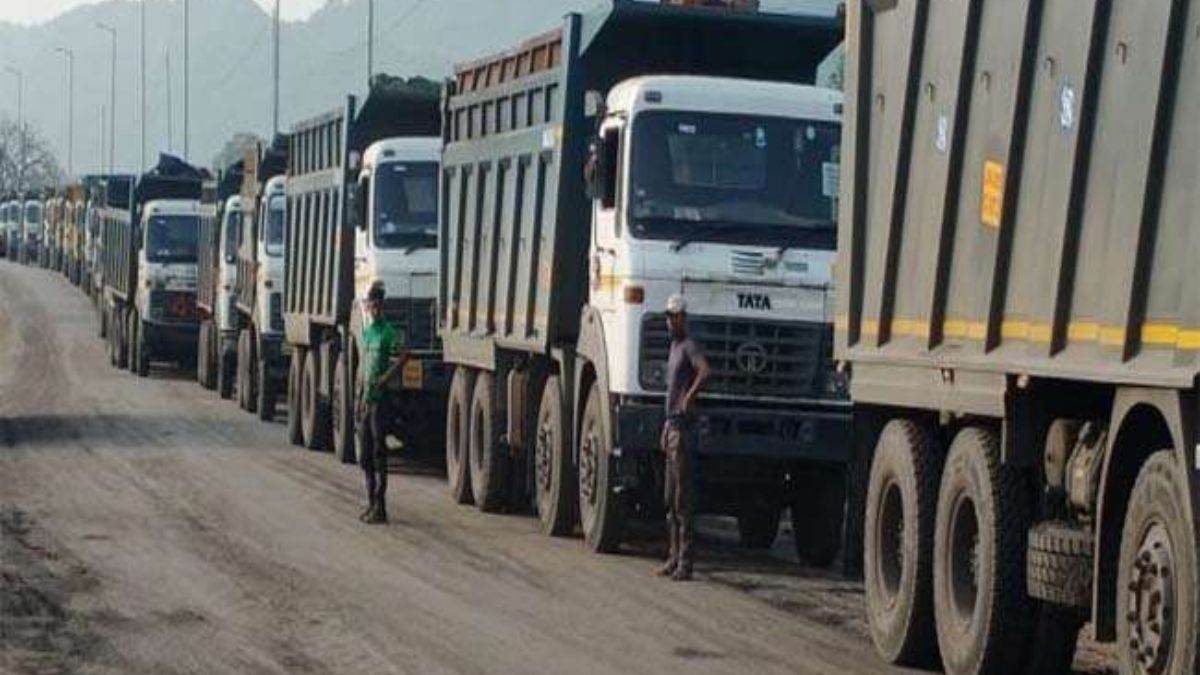 bccl coal transport vehicles face action in dhanbad for paperwork issues