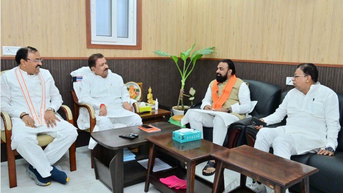 bjp election committee meets to discuss candidates for assembly elections
