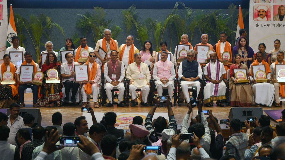 ncr dattatreya hosabale highlights service and sacrifice at sant ishwar samman samaroh2025
