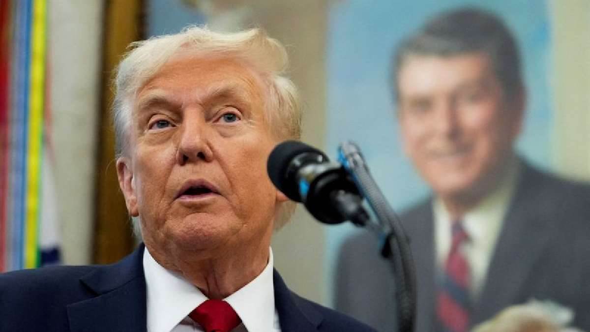 donald trump claim israel stopped bombing amid negotiations with hamas on 20 point peace deal