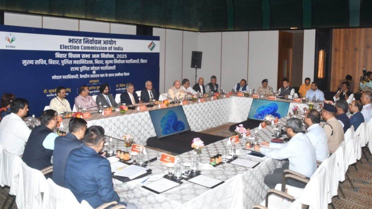 election commission announces voters may take mobile phones to polling booths bihar assembly elections