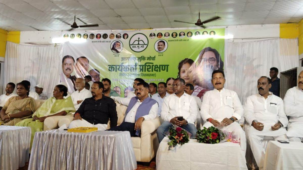 jmm gears up for ghatshila by election ministers rally support