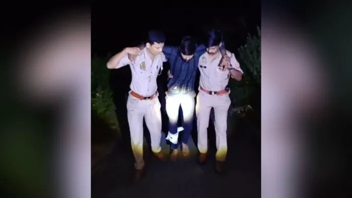 दुष्कर्म का आरोपित एंबुलेंस चालक मुठभेड़ में गिरफ्तार।