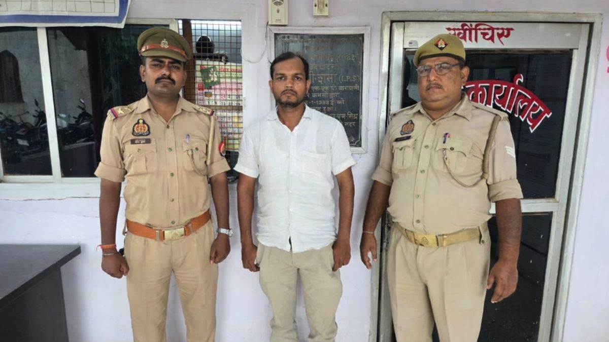 varanasi police nab two wanted criminals with cash rewards