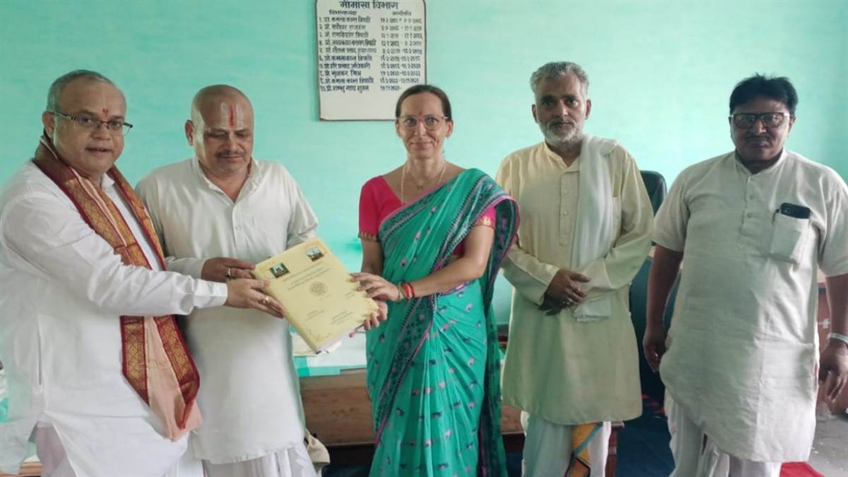spanish woman maria embraces kashi earns phd in purva mimamsa jagran special
