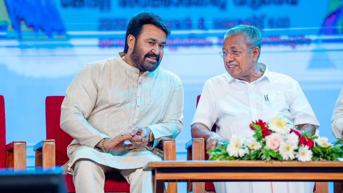mohanlal honored by kerala government after dadasaheb phalke award