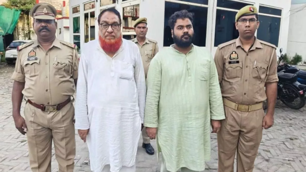 बरेली डीएम ने शिकायत मिलते ही तत्काल कार्रवाई कराई, नफीस का 'डॉक्टर खान ऑप्टिकल' हुआ सील
