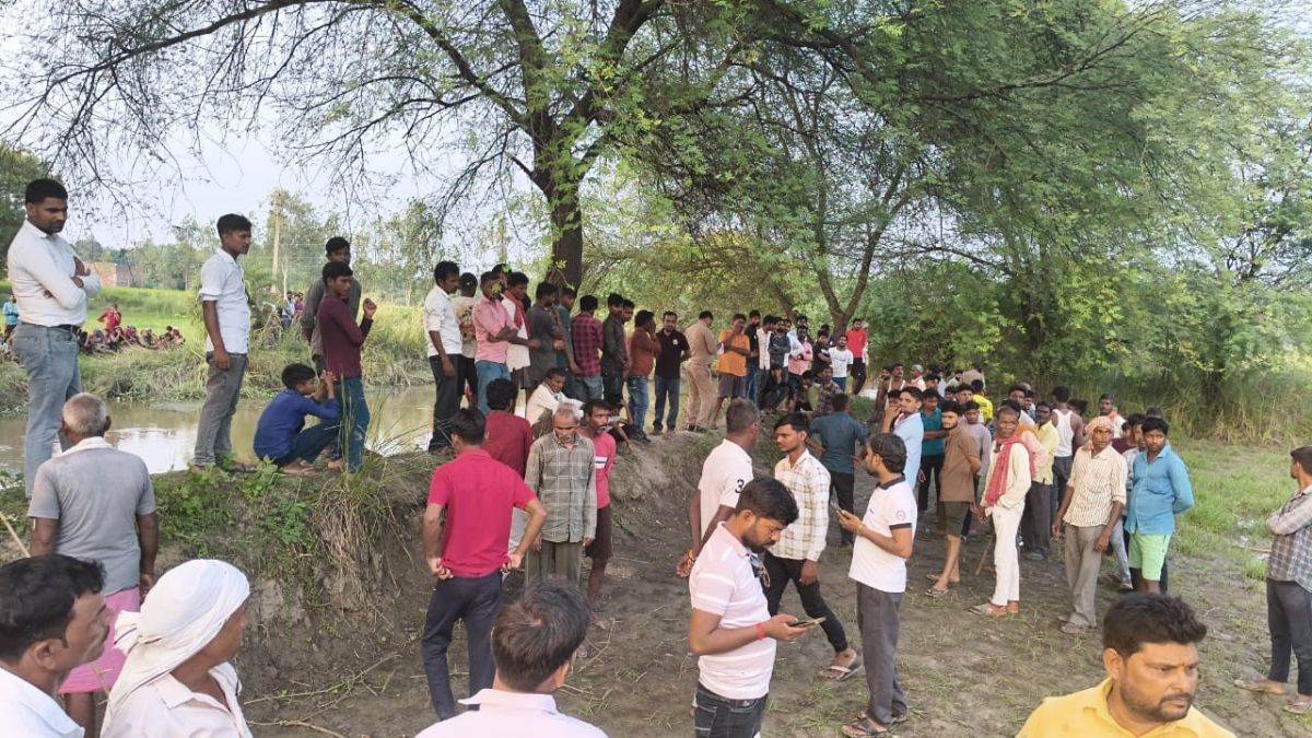 man body found in drain murder suspected in raibareilly
