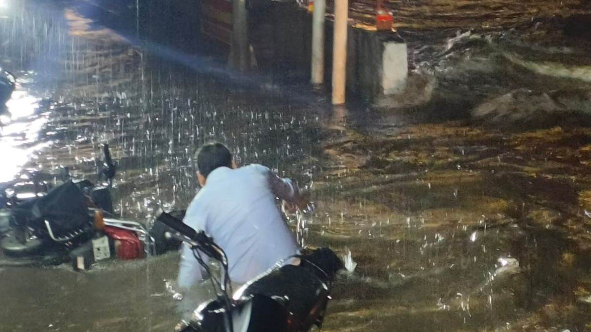 heavy rain accompanied by thunderstorms lashed several districts of haryana causing waterlogging and disrupting normal life