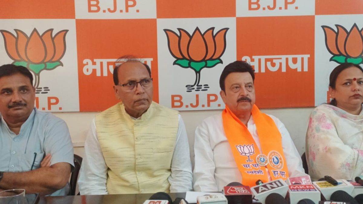 ncr rewari news rao narbir singh congratulates rao narendra singh