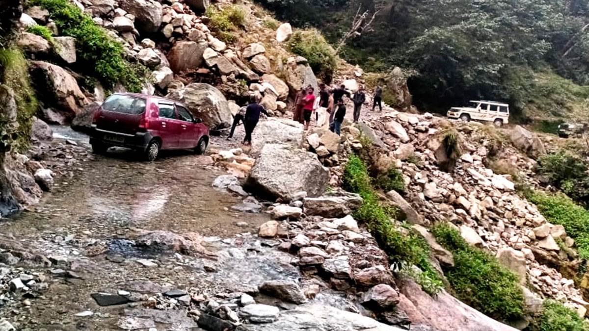 pindari glacier road blocked landslide disrupts tourism