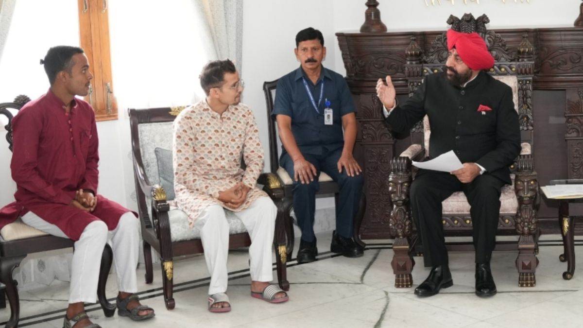 governor gurmeet singh listens to ex servicemens grievances assures resolution
