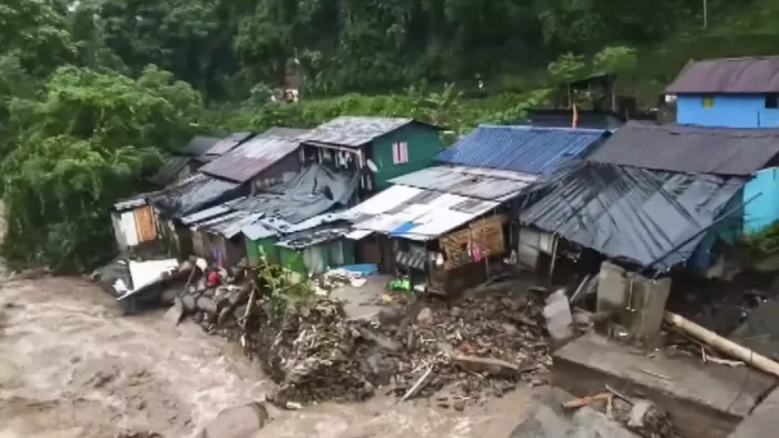 दार्जिलिंग में भूस्खलन के बाद भूटान ने दी एक और टेंशन। (फोटो- पीटीआई)