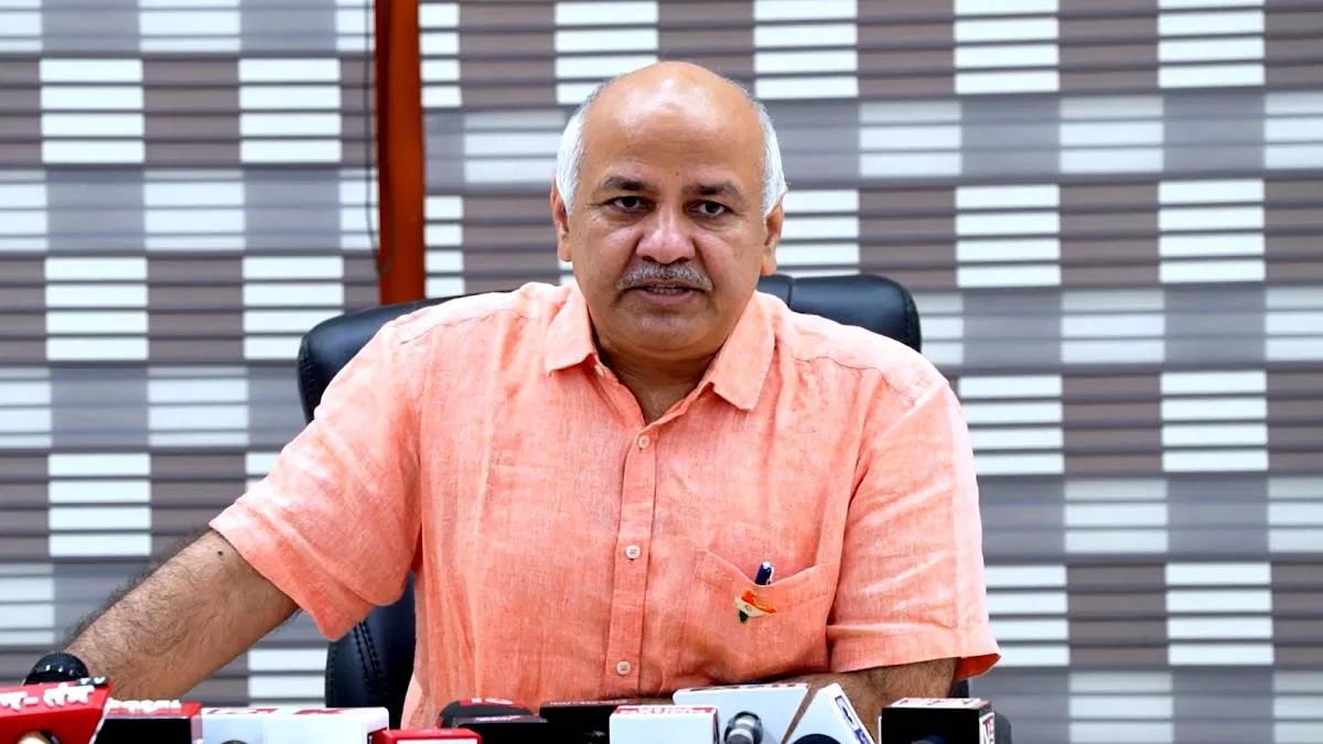 Delhi Politics: मनीष सिसोदिया के PA के घर ED की रेड, डिप्टी सीएम बोले- हार  से डर गई BJP - ED raid at Manish Sisodia PA house Deputy cm slams BJP