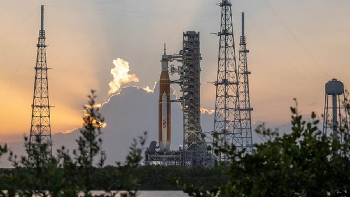 https://www.jagranimages.com/images/newimg/05112022/05_11_2022-nasa_artemis_1_23183839.jpg