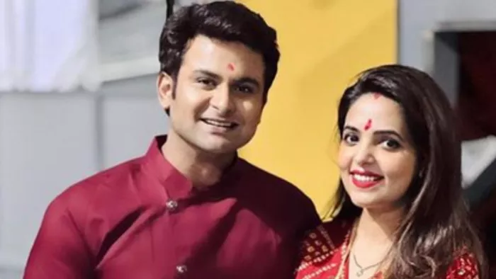 Photo Credit : Sugandha Mishra And Sanket Bhosale Instagram Photos Screenshot
