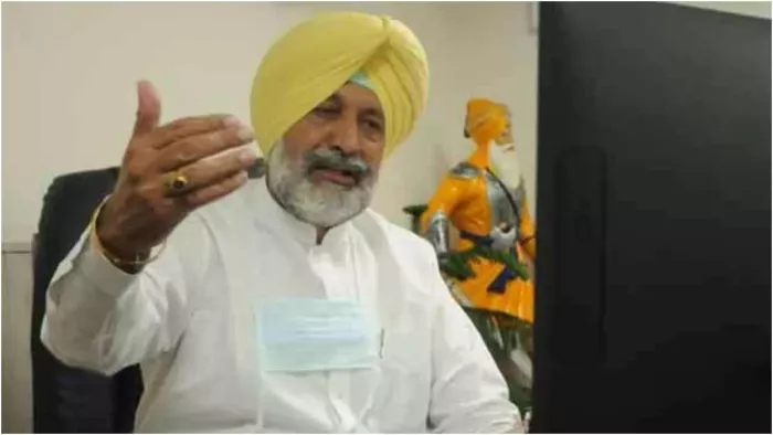 पराली जलाने की घटनाओं के बाद बढ़ा प्रदूषण