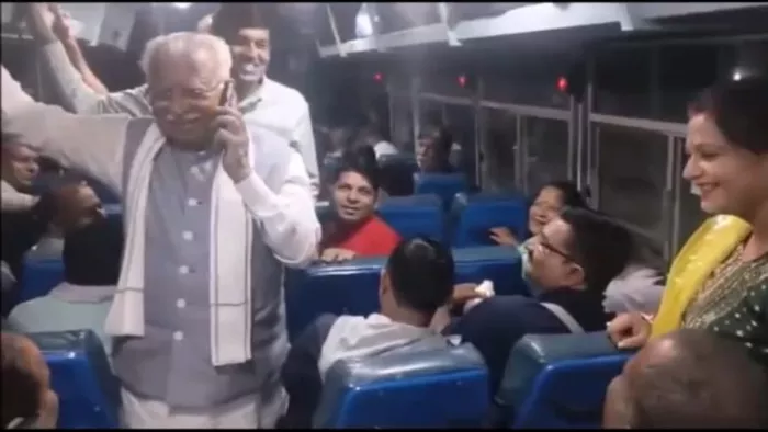 सीएम मनोहर लाल ने हरियाणा रोडवेज बस में किया सफर।