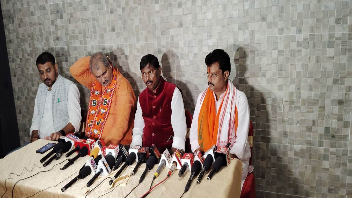 Jharkhand Election 2024: 'BJP की सरकार बनते ही आएंगे अच्छे दिन', पूर्व CM ने जमेशदपुर में दोहराए वादे