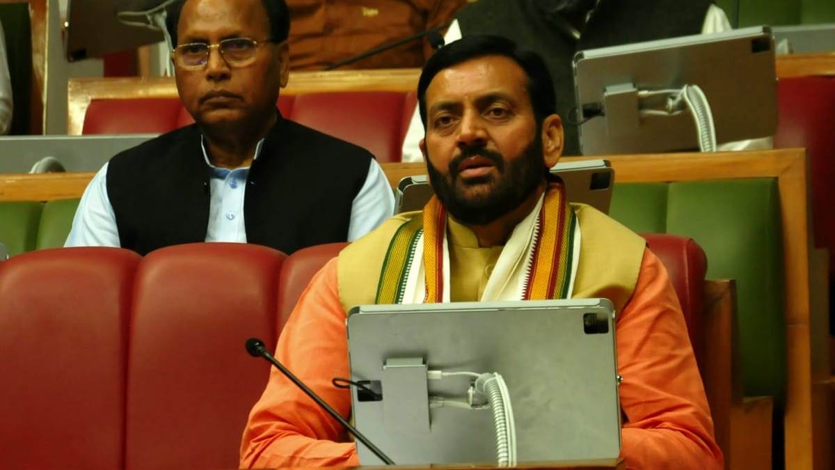 https://www.jagranimages.com/images/newimg/05112024/05_11_2024-nayab_singh_seni_23826424.jpg