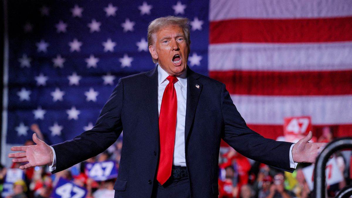 https://www.jagranimages.com/images/newimg/05112024/05_11_2024-trump_news_4_23826336_17212172.jpg