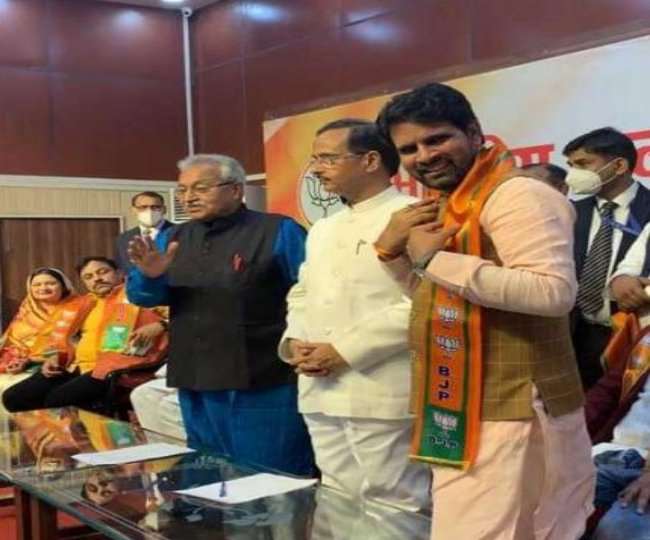 https://www.jagranimages.com/images/newimg/05122021/05_12_2021-_amrish_joins_bjp__22267159.jpg