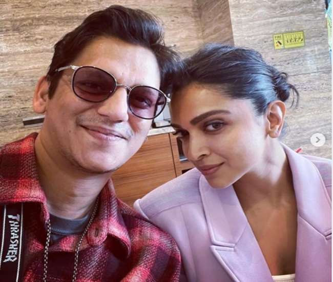 gully boy fame actor vijay varma share photos with deepika padukone from mumbai airport here is ranveer singh reaction