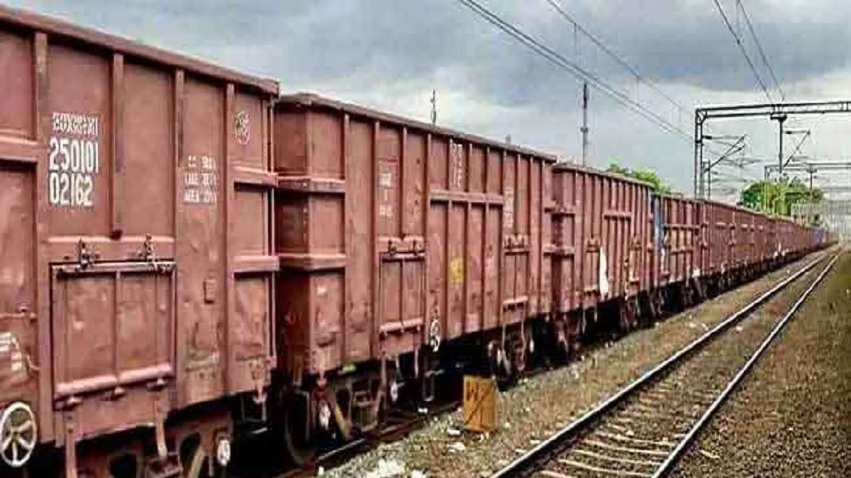 चक्रधरपुर मंडल ने रचा कीर्तिमान : दक्षिण पूर्व रेलवे ने की 8 माह में माल ढुलाई से कमाया 11724.28 करोड़ का लाभ