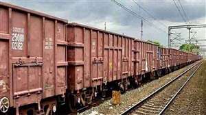 दक्षिण पूर्व रेलवे ने आठ महीनों के भीतर 132.22 मिलियन टन माल ढुलाई कर नया कीर्तिमान स्थापित किया है।