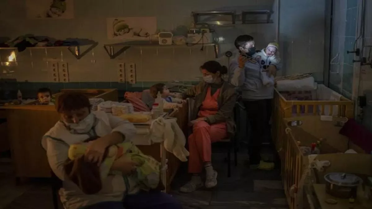 यूक्रेने के अनाथ बच्चों को रूसी अधिकारी भेज रहे रूस