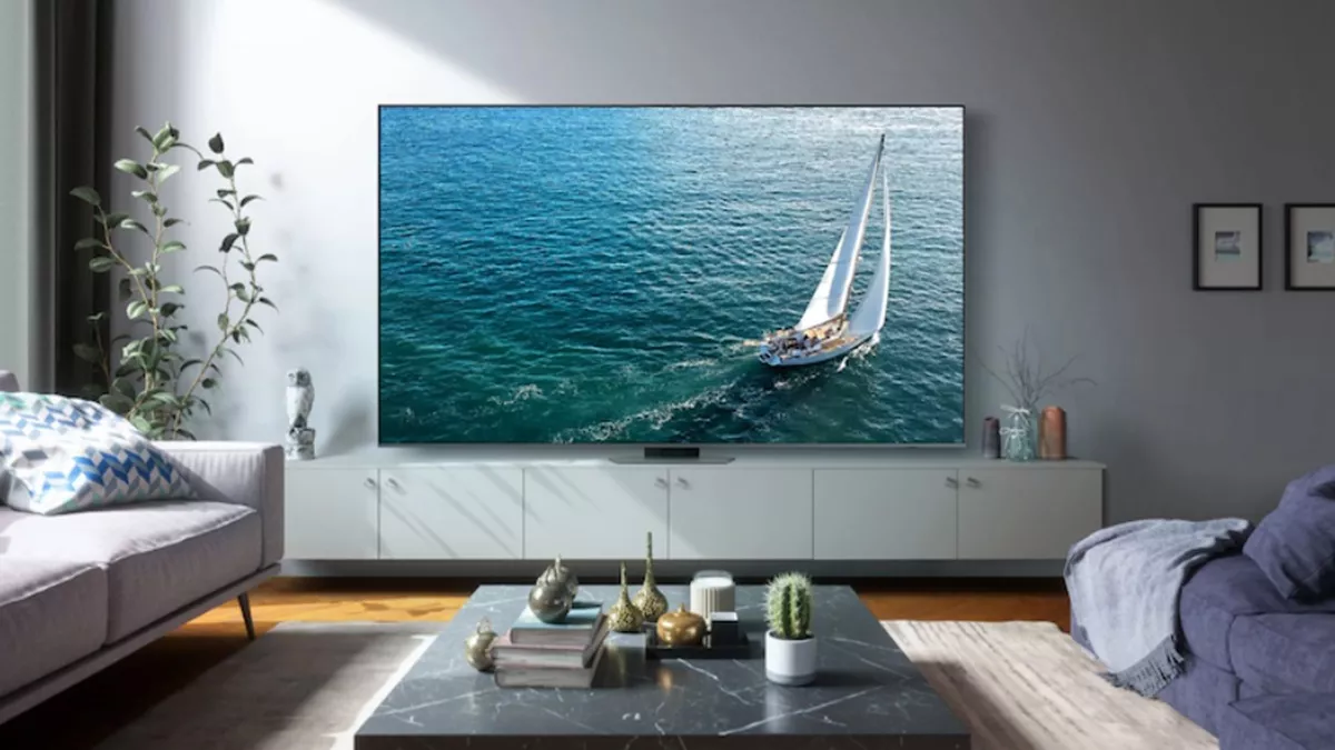 TV मार्केट कब्जाने के मूड में Amazon, ₹70,000 तक गिरा दिए 55 Inch QLED TV के भाव