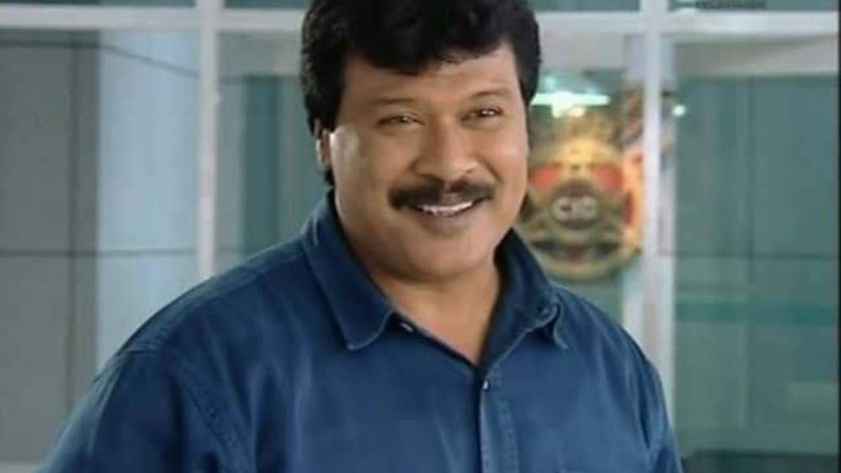 https://www.jagranimages.com/images/newimg/05122023/05_12_2023-dinesh_phadnis_death_reactions_23597142.jpg