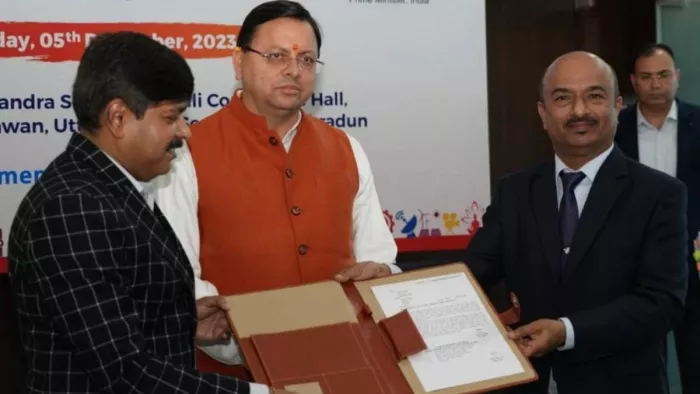 धामी सरकार ने निवेशक सम्मेलन से पहले ही ढाई लाख करोड़ के लक्ष्य को किया पार