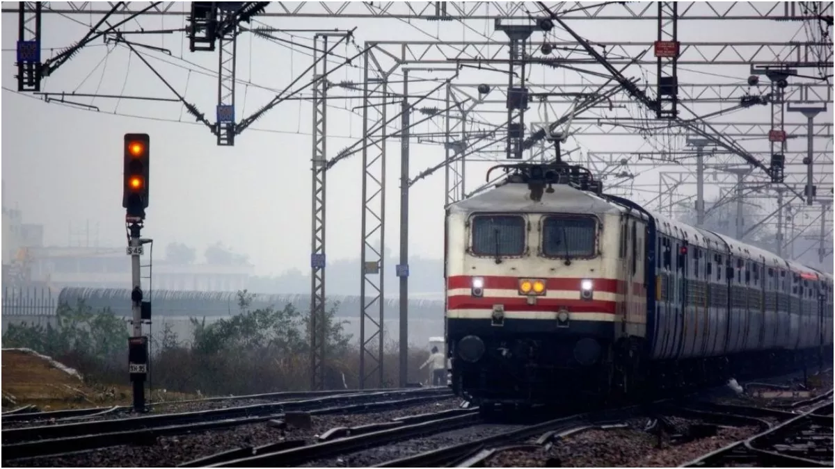 जमालपुर से भागलपुर और हावड़ा से गया की कई ट्रेनों का रूट बदला, कुछ को रद्द भी किया गया; रेलवे ने क्यों लिया ये फैसला?