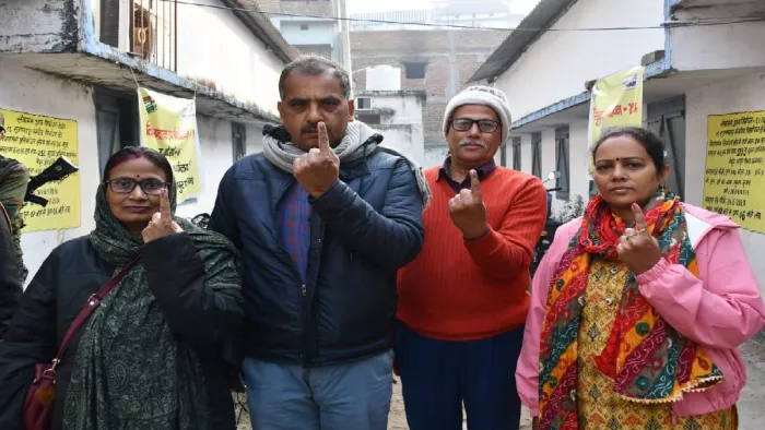तिरहुत स्नातक उपचुनाव के लिए कड़ी सुरक्षा के बीच हो रहा मतदान