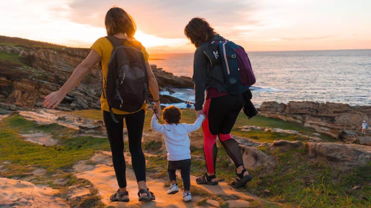 https://www.jagranimages.com/images/newimg/05122024/05_12_2024-travel_tips_with_kids_23842513.jpg