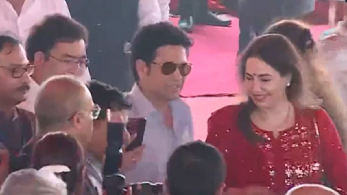 सचिन तेंदुलकर भी पहुंचे