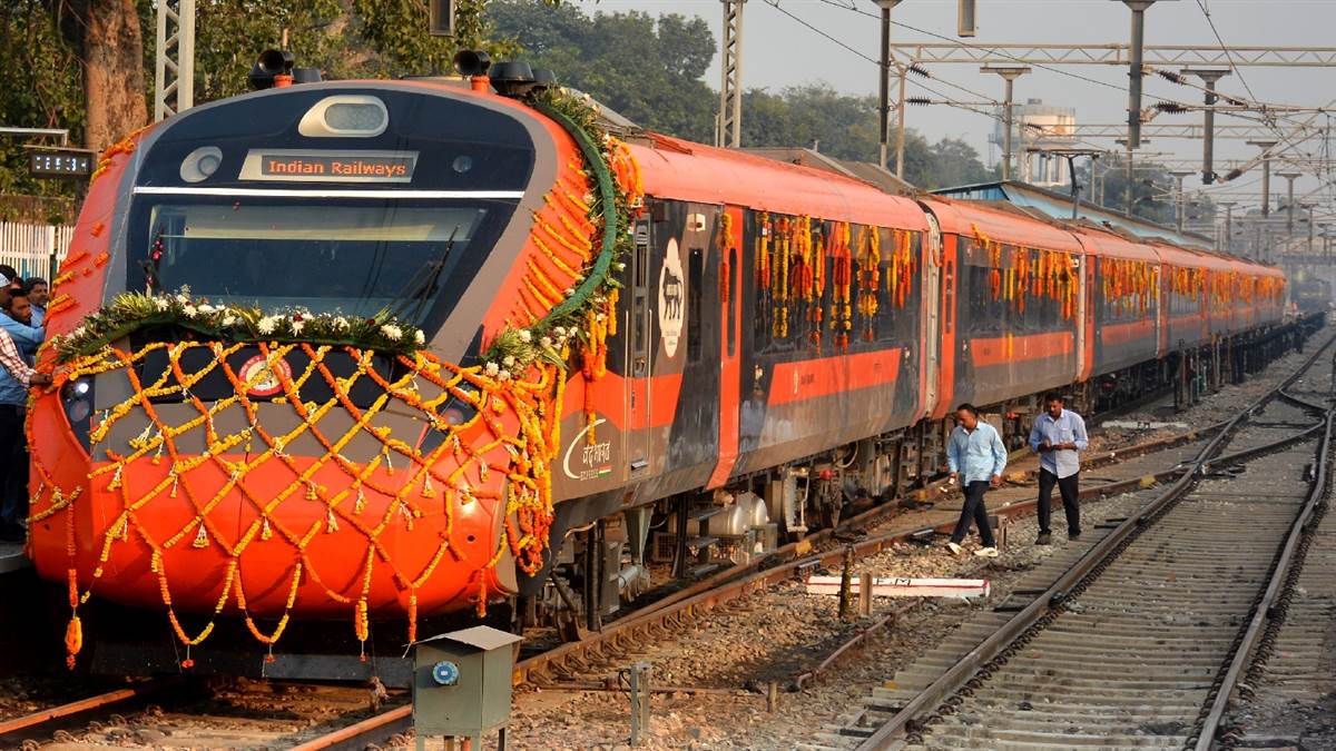 schedule changed vande bharat train will run from saharanpur to lucknow in the morning