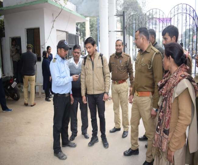 JNU Violence ALERT शिक्षण संस्‍थानों पर पुलिस का पहरा बरती जा रही विशेष