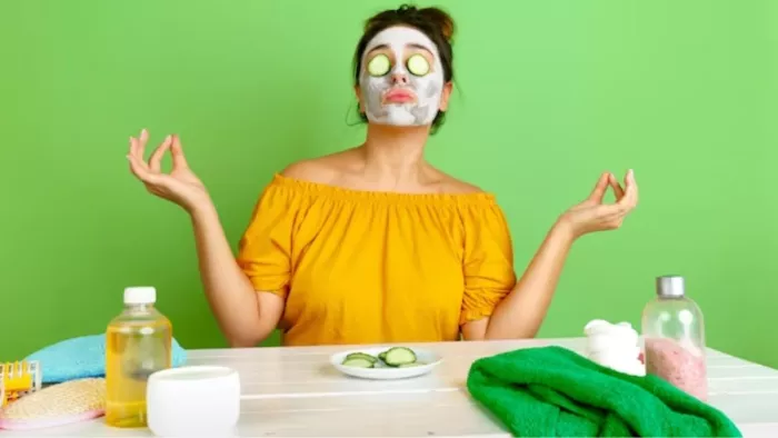 इन आयुर्वेदिक फेस पैक्स से पाएं निखरी त्वचा