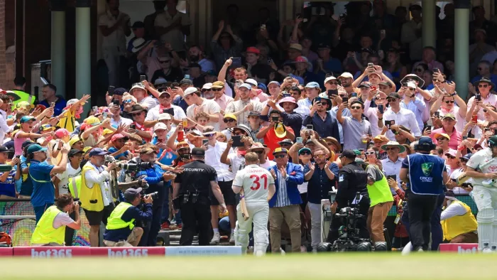 Sachin Tendulkar ने David Warner को खास अंदाज में दी बधाई