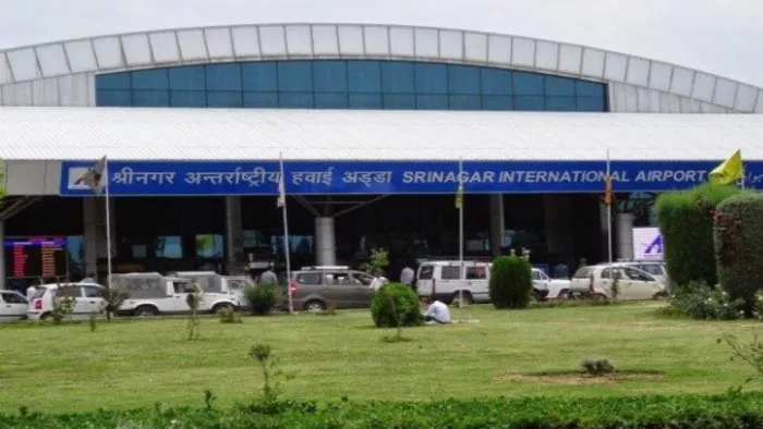 श्रीनगर हवाई अड्डे में गर्भपात किटों की अवैध खेप जब्त (फाइल फोटो)।
