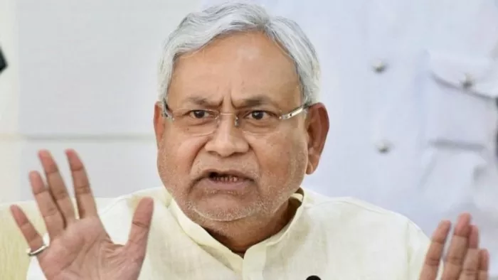 मैं अटल हूं... हमसे दो बार गलती कराने वाले को कर दिया पार्टी के बाहर: नीतीश कुमार (फाइल फोटो)