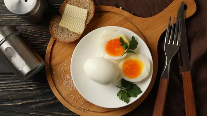 अंडे खाने के फायदे Half boiled egg benefits for male पुरुषों को भी बहुत हैं। (Pic courtesy : Freepik)